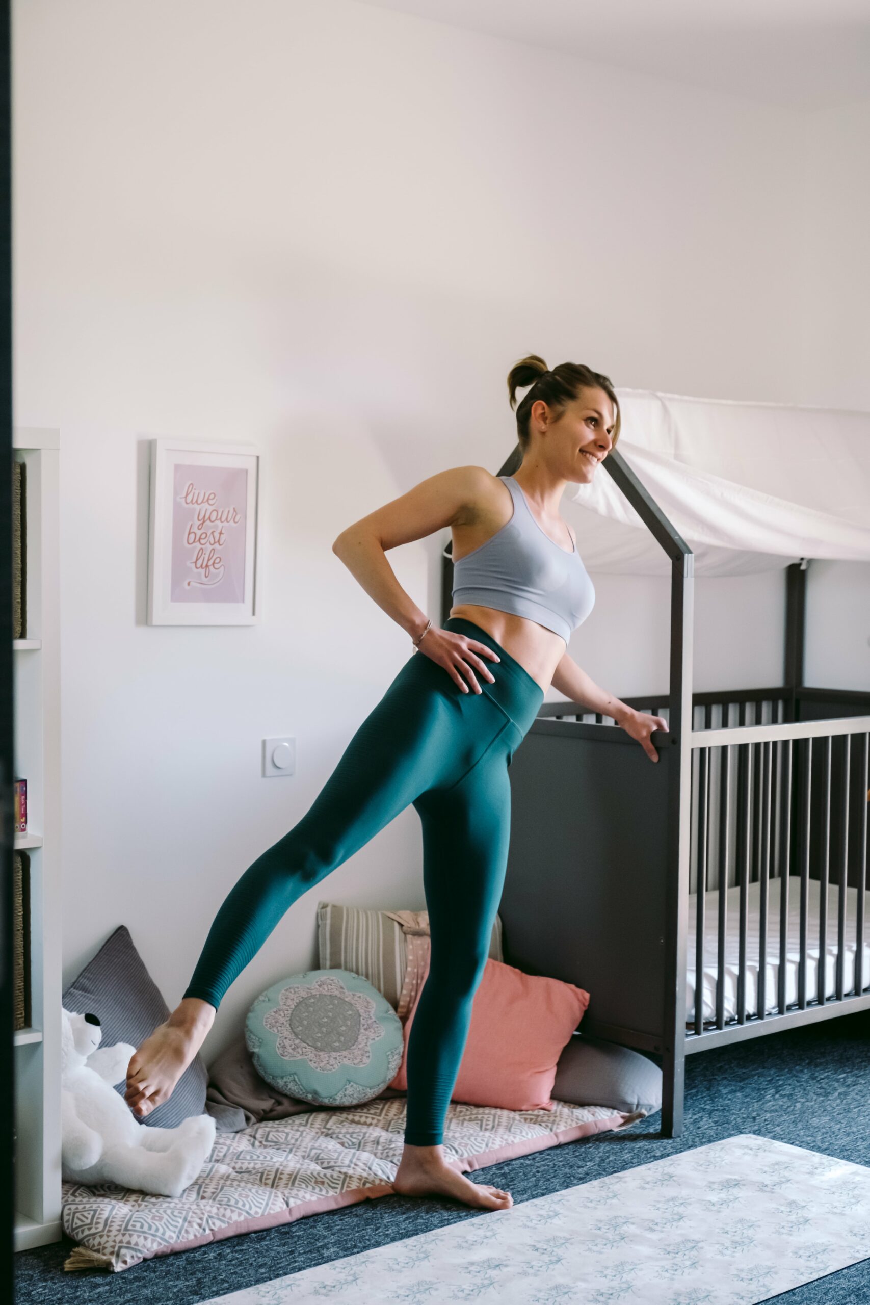 femme enceinte sport ordinateur