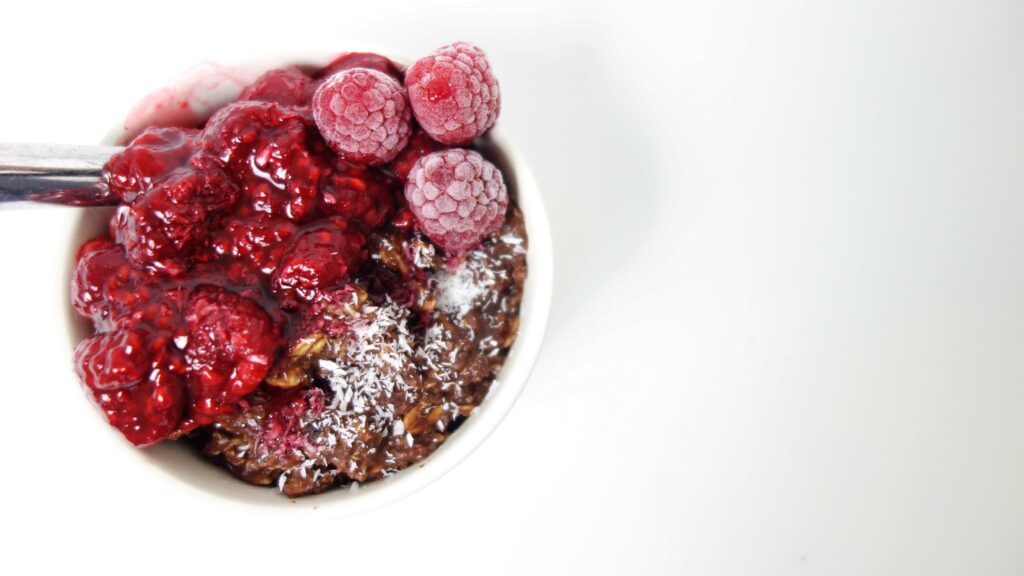 Porridge chocolat framboises